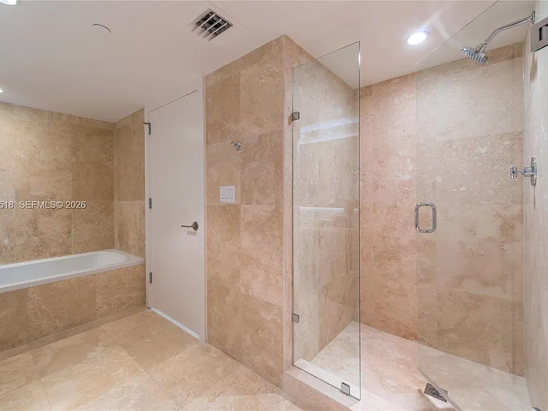 102 24th St #1110 — Photo 12