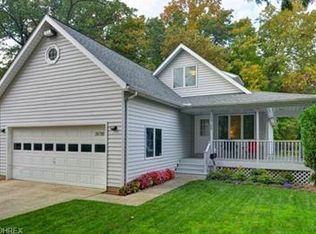 24700 E Oakland Rd, Bay Village, OH 44140