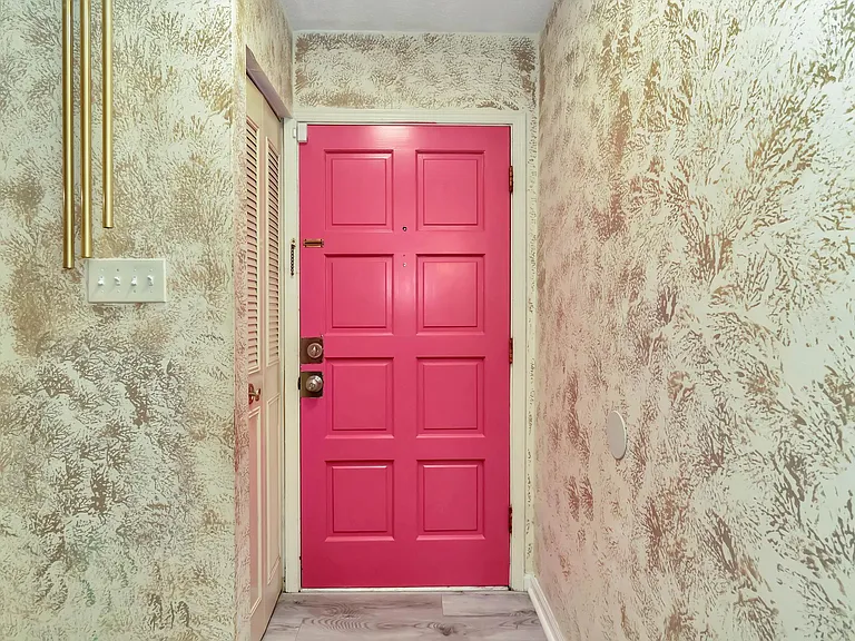 2420 Price St #B — Photo 13