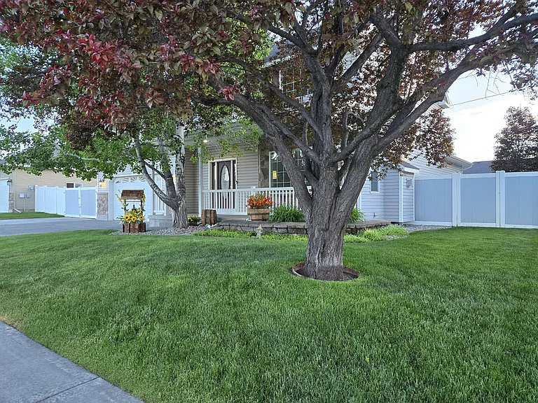 3840 Shadow Mountain Trl — Photo 13