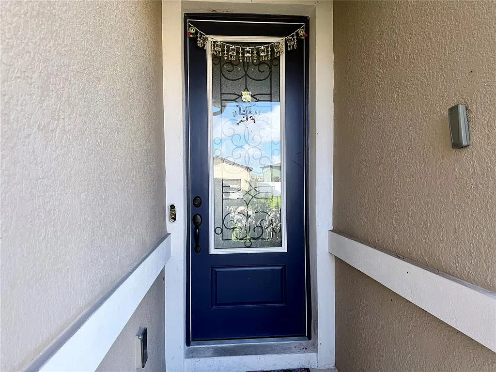 4 bed, 3.0 bath, 2791 sqft, $2,700 — Photo 3