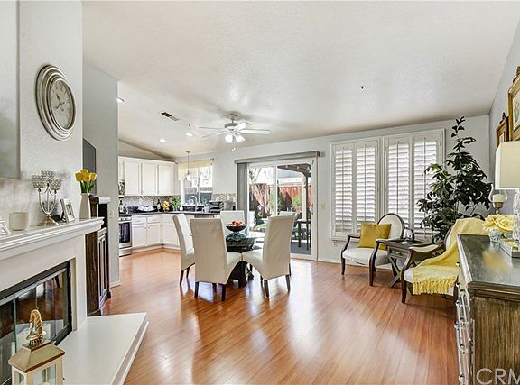 4th image of 15655 Las Posas Dr