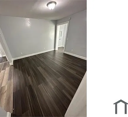 963 Saint Clair St — Photo 14