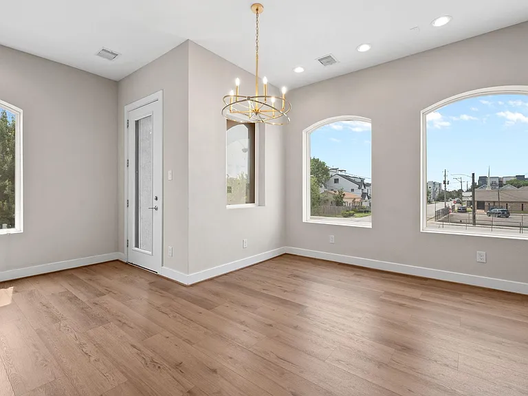 765 Grove St — Photo 14