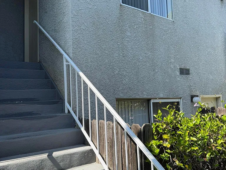 9537 Laurel Canyon Blvd #105 — Photo 4