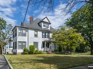 150 Ridge Rd, Rutherford, NJ 07070