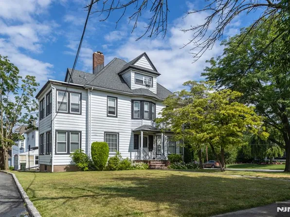 150 Ridge Rd, Rutherford, NJ 07070