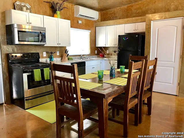 2 bed, 2.0 bath, 1056 sqft, $1,500 — Photo 3