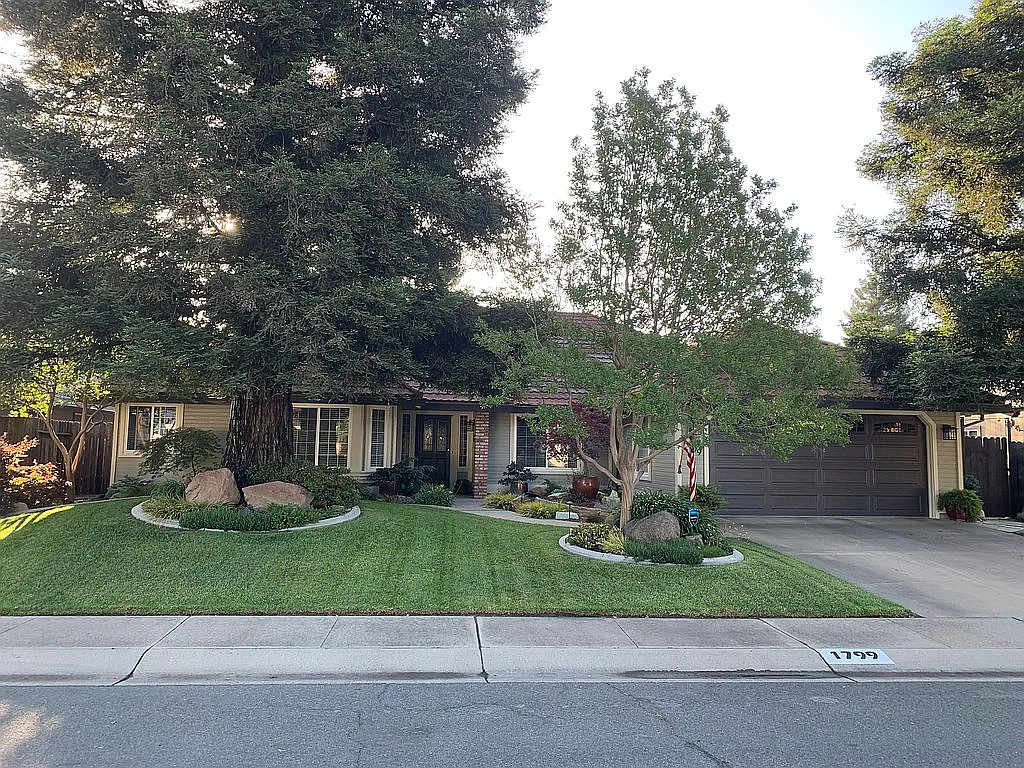 1799 Royo Ranchero Dr photo 1