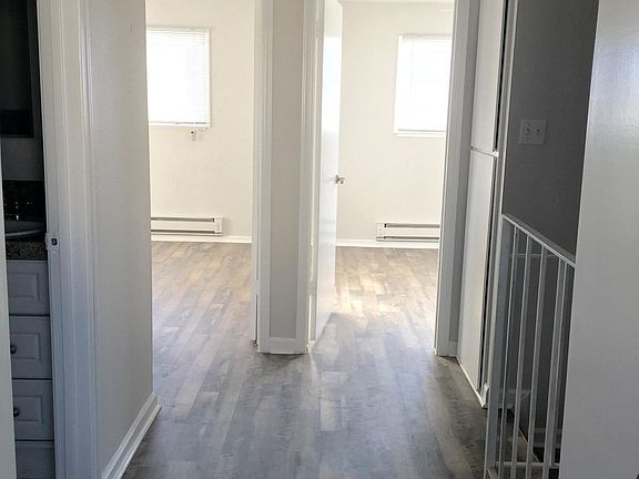 5th image of 445 Pine Meadows Dr #9