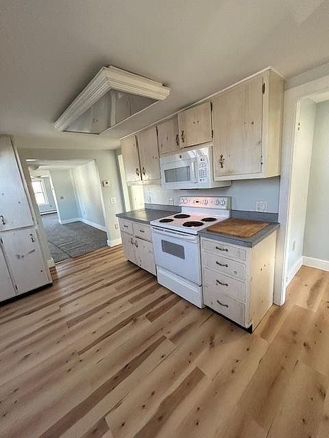 1st image of 98 Tremont St Floor 2