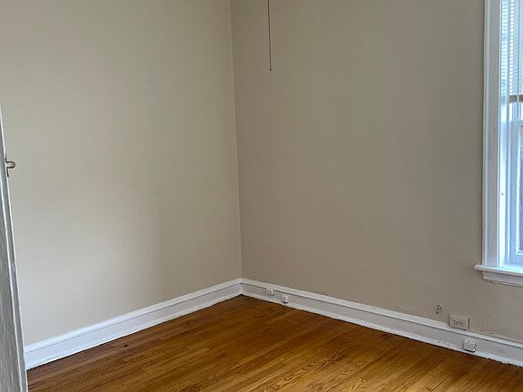 4th image of 911 Sherman Ave APT 310