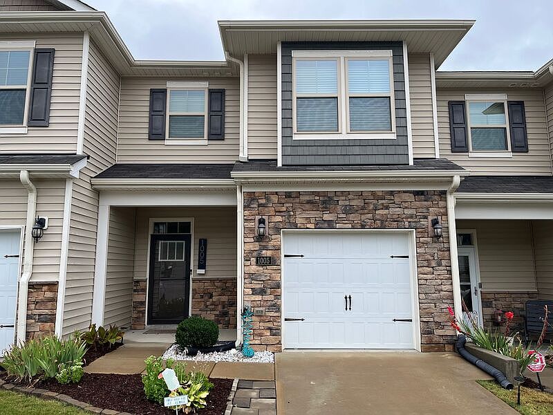 1st image of 1005 Longitude Dr