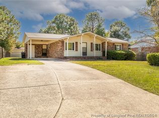 3019 Woolard Dr, Hope Mills, NC 28348