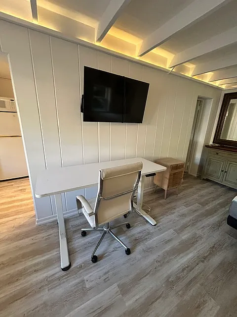 4110 Ventura Ave — Photo 2