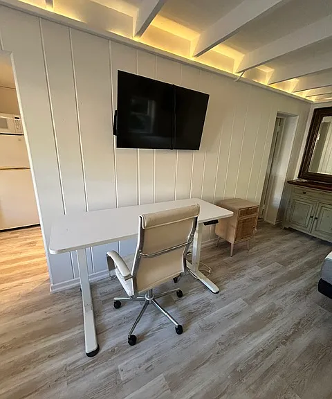 4110 Ventura Ave #1 — Photo 3