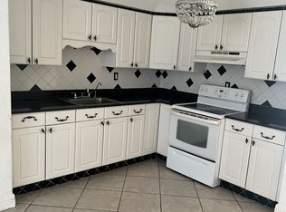 1345 Drew St APT 16, Clearwater, FL 33755