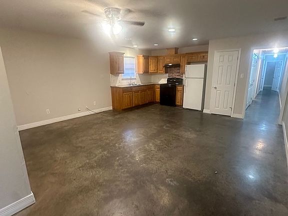 4th image of 1725 Lakeshore Dr #A