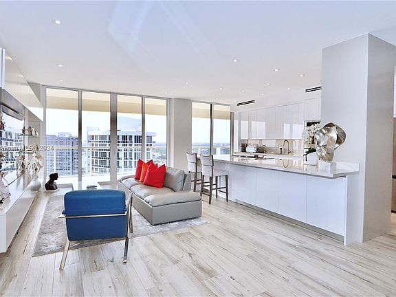 3rd image of 4000 Island Blvd #3003