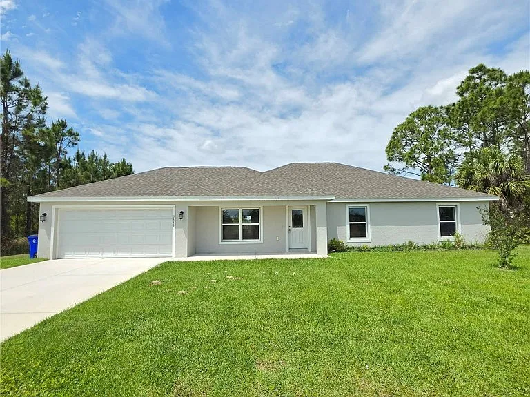 5553 Castania Dr — Photo 1