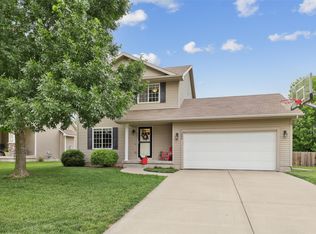 865 SE Bobwhite Ln, Waukee, IA 50263