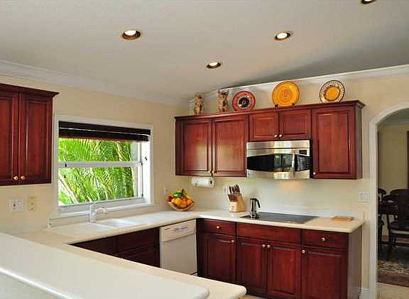 5th image of 11325 NW 62nd Ter
