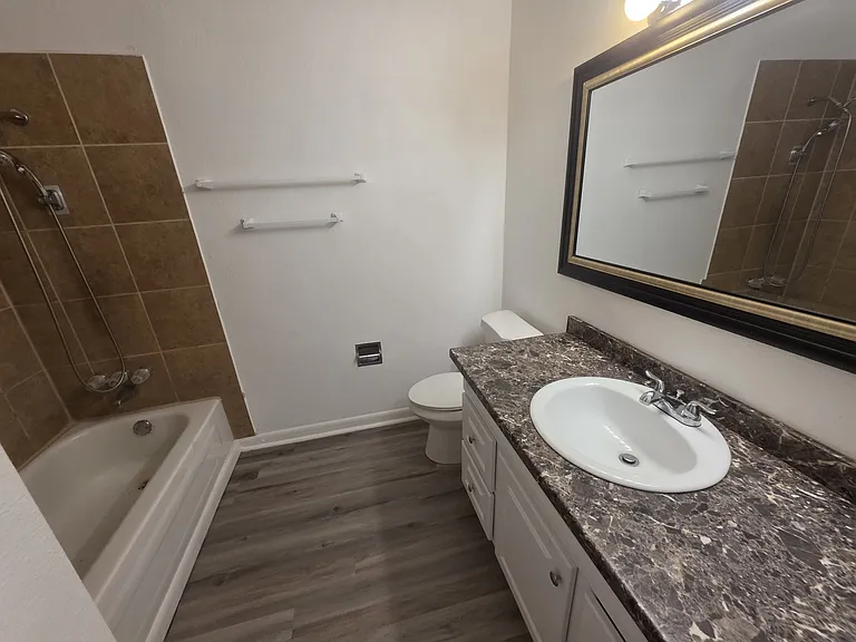 4206 Lake Rd #A — Photo 8