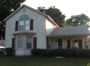 904 Center St, Lake Geneva, WI 53147