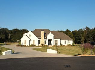 404 Calvary Xing, Brandon, MS 39047
