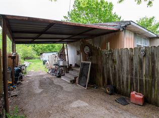 404 E Walnut St, Whitewright, TX 75491