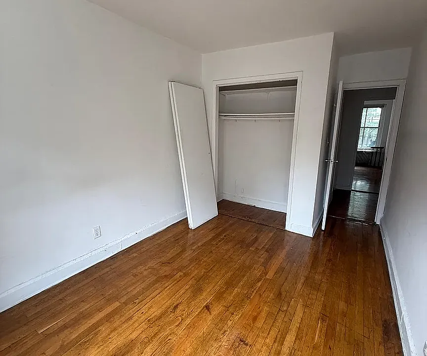 25 Willow Pl #4