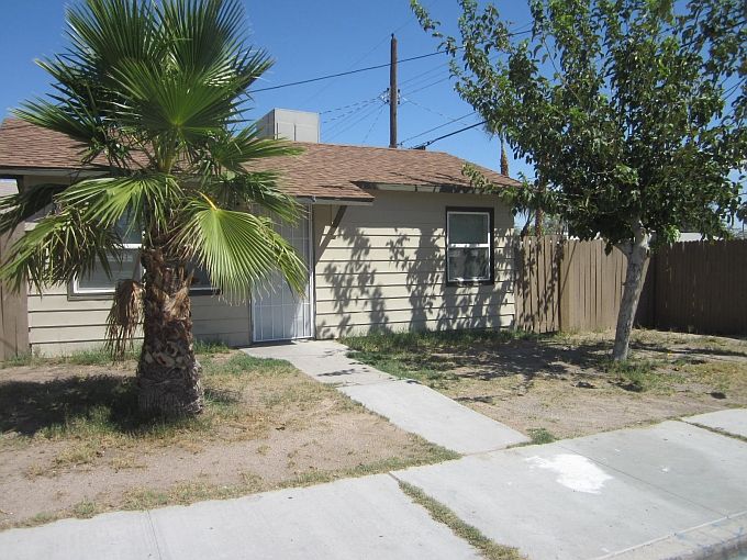 1st image of 400 N 15th St APT 3