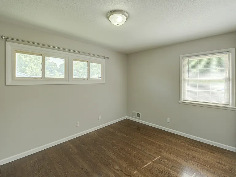 616 N Morse Ave — Photo 19