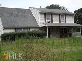 6113 Woodbridge Dr, Flowery Branch, GA 30542