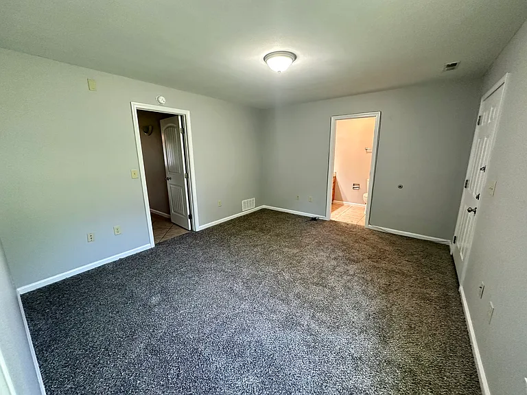 737 Southland Dr #1 — Photo 9