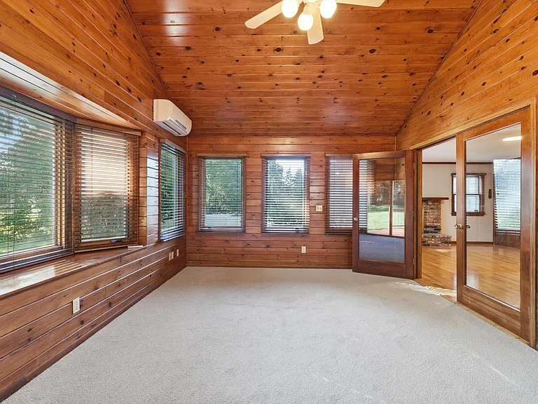 6208 Hillside Rd — Photo 21