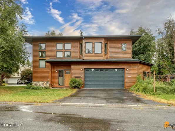 1701 Scenic Way, Anchorage, AK 99501