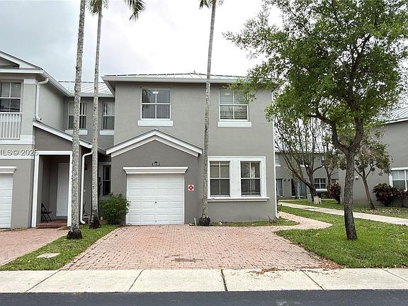 3rd image of 2230 Shoma Dr