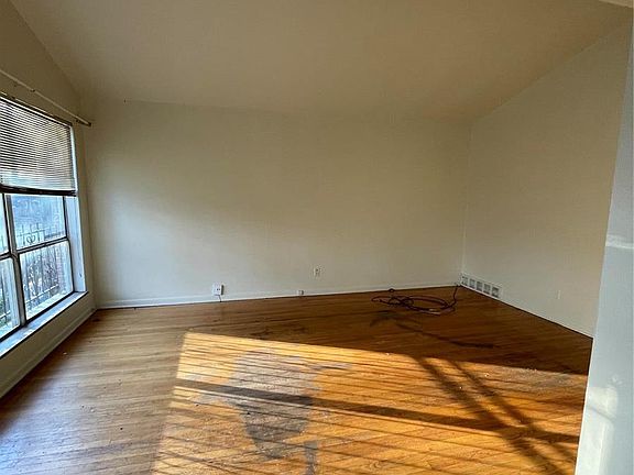 2nd image of 5629 Terry Ave