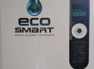 74 Cottage Ave, Belington, WV 26250