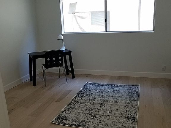 3rd image of 10240 Camarillo St APT 112