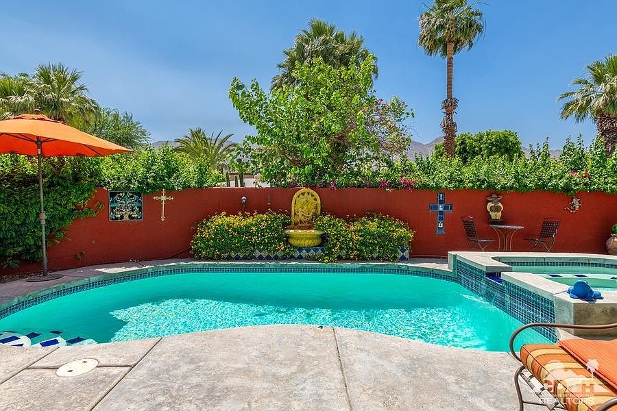 1st image of 78270 Calle Nuestra
