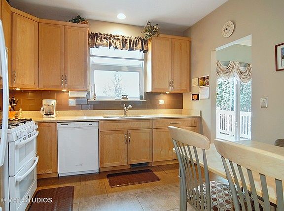 5th image of 2891 Savannah Dr
