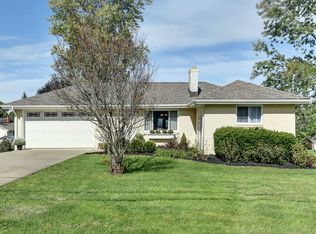202 Columbia Dr, Aliquippa, PA