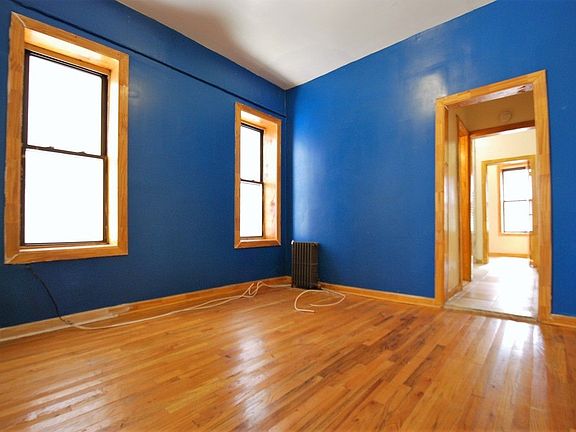 5th image of 556 W 184th St APT 1E2