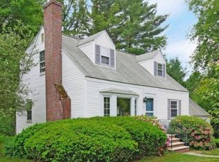 17 Foster Rd, Burlington, MA 01803