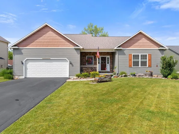 7891 Gable Dr, Bridgeport, NY 13030