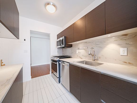 5th image of 400 E 58th St APT 12A