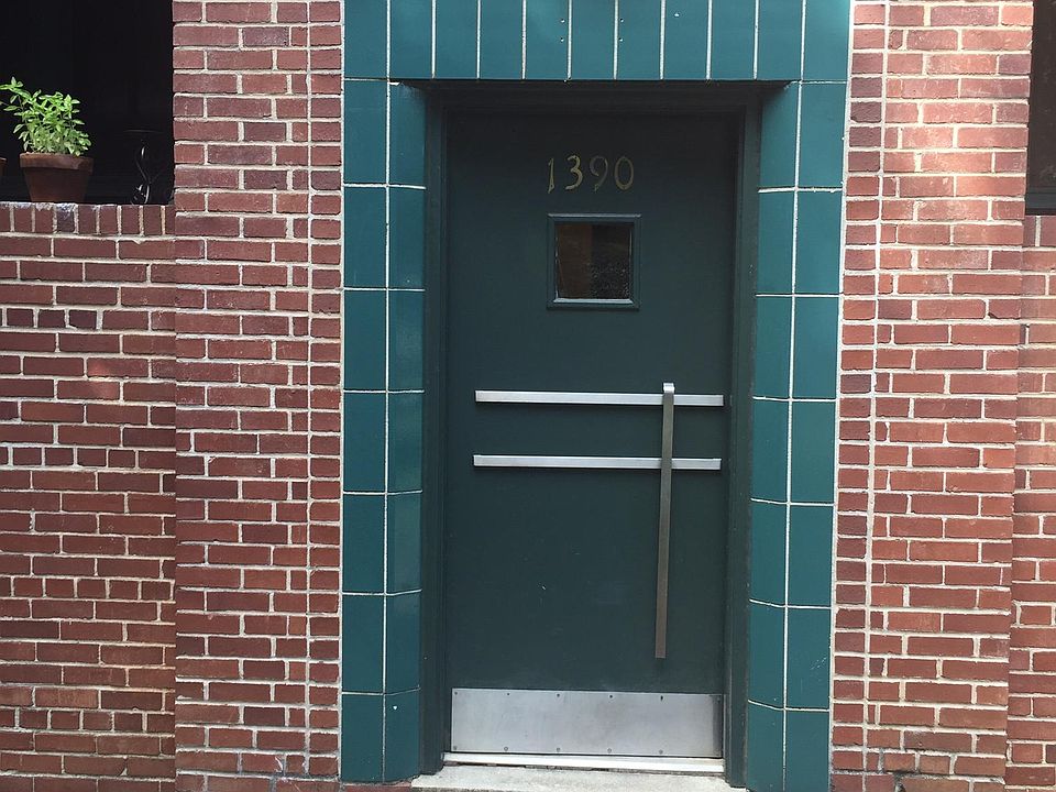 Front door. 1390 Chalmette