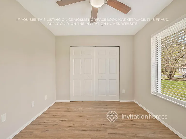 10425 Kingbrook Ln — Photo 7